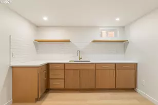 1905 NE Saratoga St, Portland, OR 97211 - Photo 13