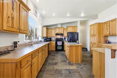 32945 Thorny Grove Ln, Hermiston, OR 97838 - Photo 11