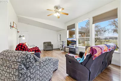 32945 Thorny Grove Ln, Hermiston, OR 97838 - Photo 7