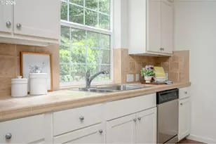 5575 Summerlinn Way, West Linn, OR 97068 - Photo 13