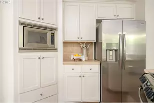 5575 Summerlinn Way, West Linn, OR 97068 - Photo 11