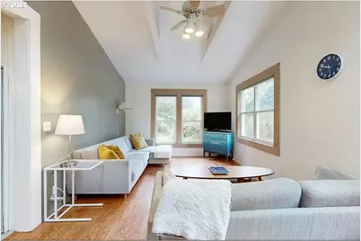 641 D St, Gearhart, OR 97138 - Photo 5