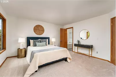 5525 NW Peregrine Pl, Portland, OR 97229 - Photo 25