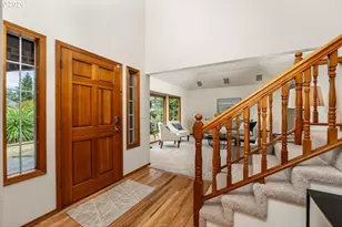 5525 NW Peregrine Pl, Portland, OR 97229 - Photo 5