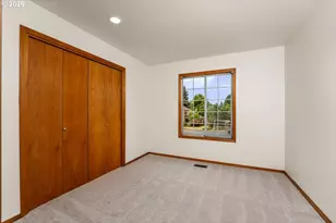 5525 NW Peregrine Pl, Portland, OR 97229 - Photo 31