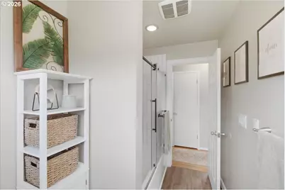 18121 SE Lincoln St, Portland, OR 97233 - Photo 27