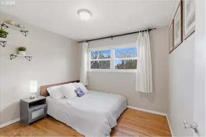 18121 SE Lincoln St, Portland, OR 97233 - Photo 31