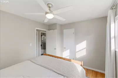 18121 SE Lincoln St, Portland, OR 97233 - Photo 25