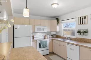 18121 SE Lincoln St, Portland, OR 97233 - Photo 19