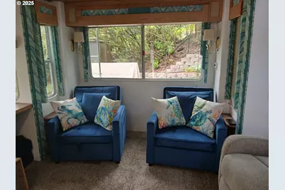 71 Castaway Cove, Florence, OR 97439 - Photo 3