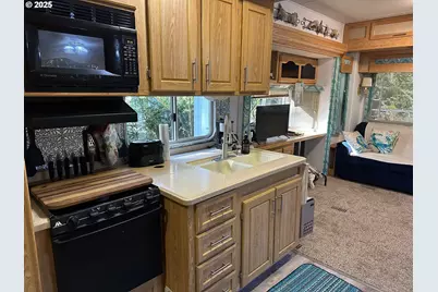 71 Castaway Cove, Florence, OR 97439 - Photo 9