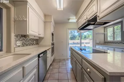 56060 Wheeler Rd, Bandon, OR 97411 - Photo 15