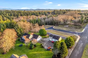 702 SW Juniper Ave, Warrenton, OR 97146 - Photo 7