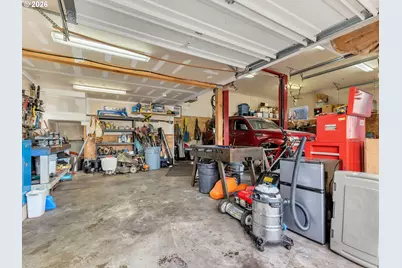 702 SW Juniper Ave, Warrenton, OR 97146 - Photo 45