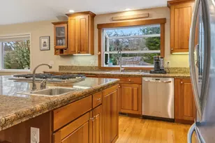 702 SW Juniper Ave, Warrenton, OR 97146 - Photo 27