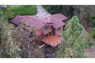 725 SE Summit Dr, Roseburg, OR 97470 - Photo 5