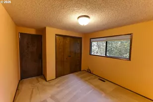 725 SE Summit Dr, Roseburg, OR 97470 - Photo 15