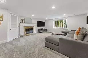 2400 SW Richardson St, Portland, OR 97239 - Photo 23