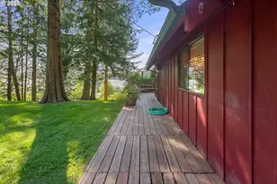 83049 Siltcoos Station Rd, Westlake, OR 97493 - Photo 13