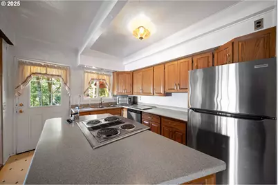 83049 Siltcoos Station Rd, Westlake, OR 97493 - Photo 21