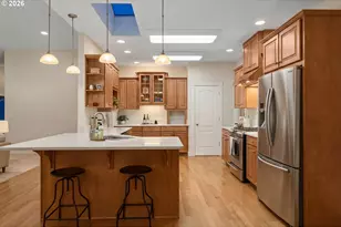 2120 Ashbury Dr, Eugene, OR 97408 - Photo 17