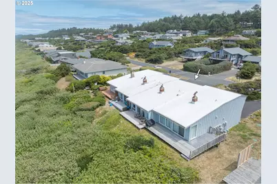 3304 NW Oceania Dr, Waldport, OR 97394 - Photo 29