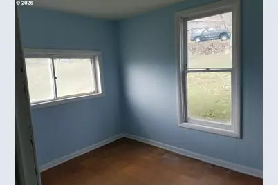 605 Grant Ave, Maupin, OR 97037 - Photo 9