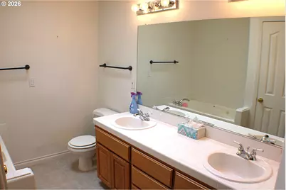 439 Chandler Dr, Roseburg, OR 97471 - Photo 17