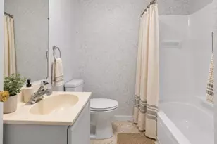 4470 Royal Ave, Eugene, OR 97402 - Photo 31
