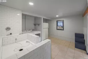 4470 Royal Ave, Eugene, OR 97402 - Photo 29