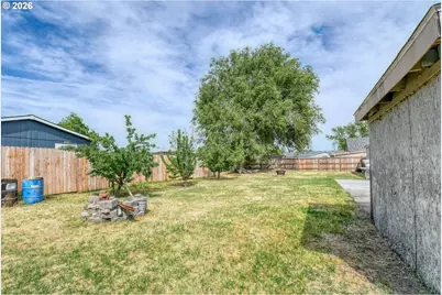335 E Beebe Ave, Hermiston, OR 97838 - Photo 15