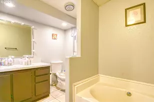 335 E Beebe Ave, Hermiston, OR 97838 - Photo 9