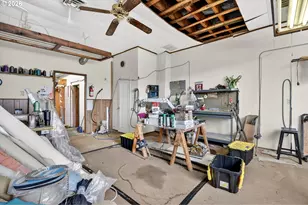 5829 SE Boise St, Portland, OR 97206 - Photo 9