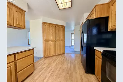 145 Esther Pl, Irrigon, OR 97844 - Photo 7