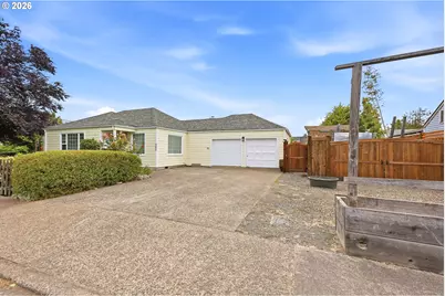 583 17th St, Springfield, OR 97477 - Photo 3