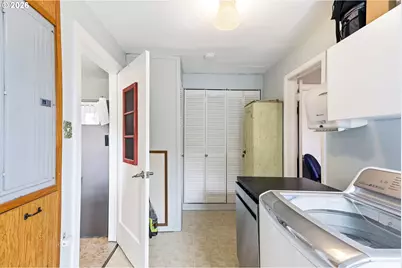 583 17th St, Springfield, OR 97477 - Photo 21