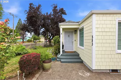 583 17th St, Springfield, OR 97477 - Photo 5