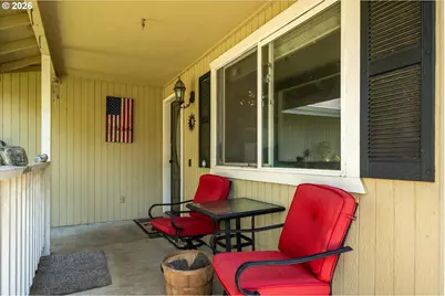 995 Kintzley Ave, Springfield, OR 97478 - Photo 7