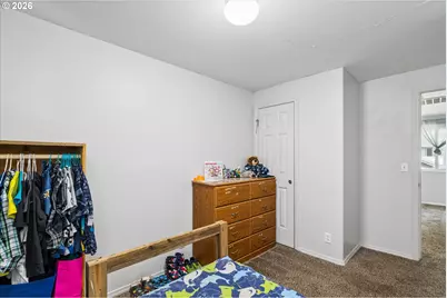 995 Kintzley Ave, Springfield, OR 97478 - Photo 25