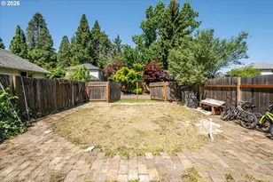995 Kintzley Ave, Springfield, OR 97478 - Photo 35