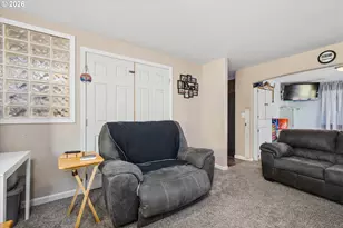 995 Kintzley Ave, Springfield, OR 97478 - Photo 17