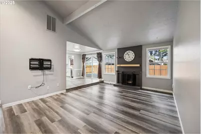 4043 SE Spring St, Hillsboro, OR 97123 - Photo 7