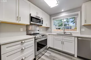 4043 SE Spring St, Hillsboro, OR 97123 - Photo 23