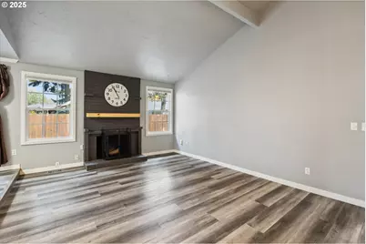 4043 SE Spring St, Hillsboro, OR 97123 - Photo 5