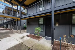 668 McVey Ave, Lake Oswego, OR 97034 - Photo 3