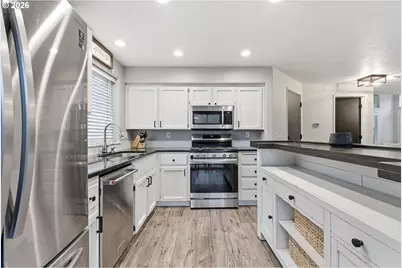 17835 SW Galewood Dr, Sherwood, OR 97140 - Photo 9