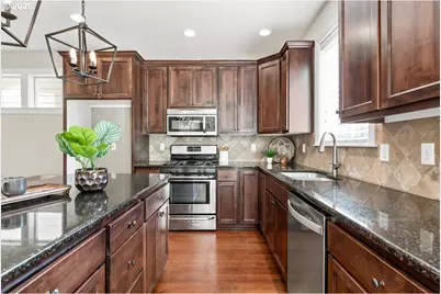 16846 SW Kavitt Ln, Beaverton, OR 97078 - Photo 9