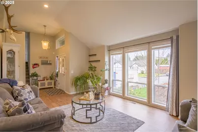 51784 SE 9th St, Scappoose, OR 97056 - Photo 5