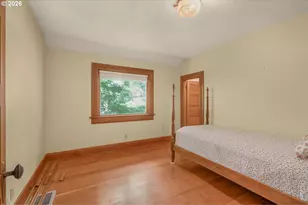 608 Locust St, Oakland, OR 97462 - Photo 21
