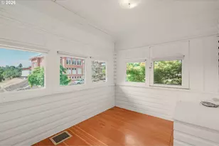 608 Locust St, Oakland, OR 97462 - Photo 25